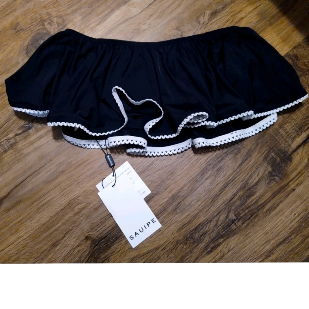 Off-Shoulder Ruffle Bikini Set - White - Picture 2 of 5